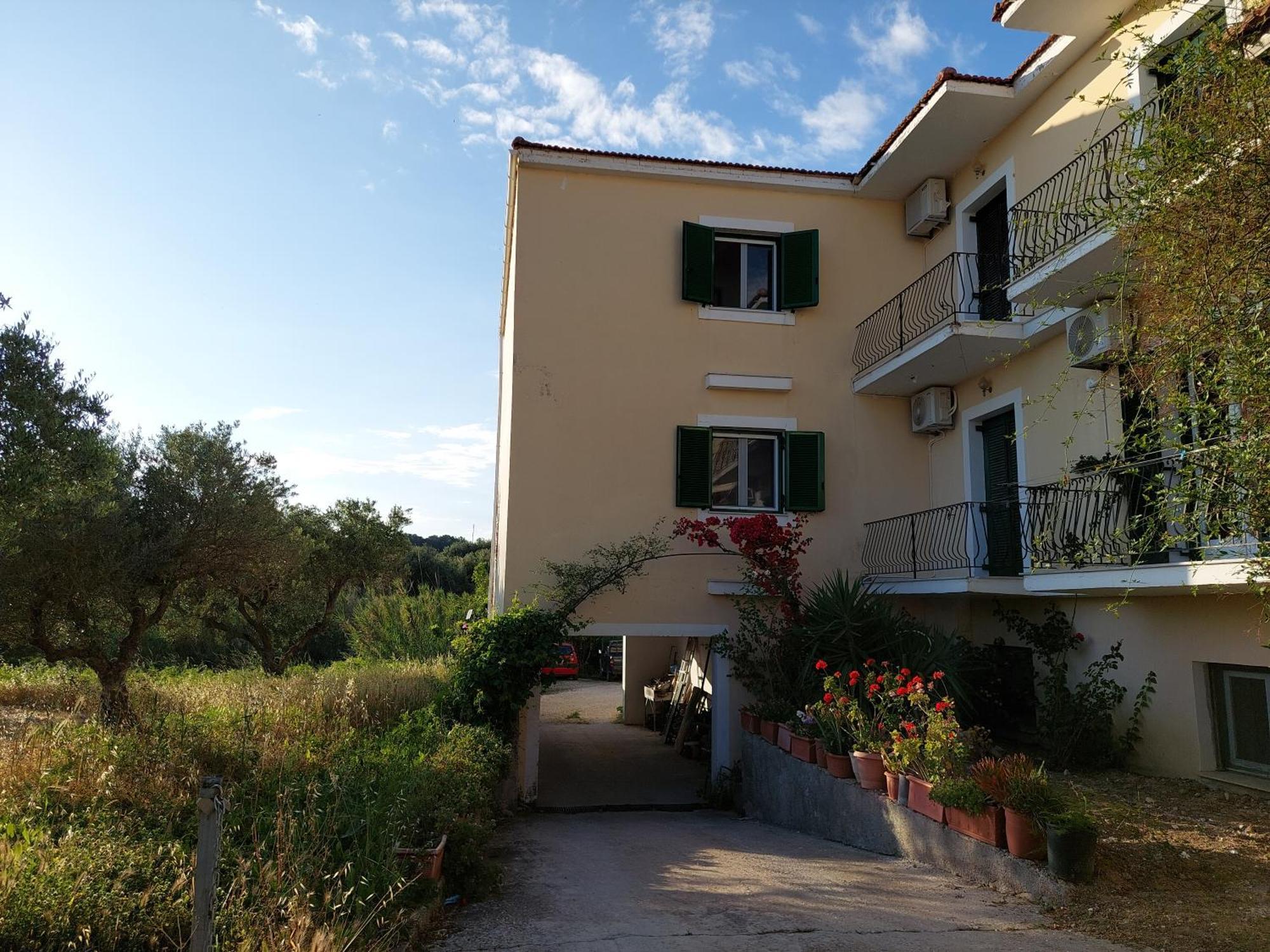 Ammousa Hotel Apartments Ликсури Екстериор снимка