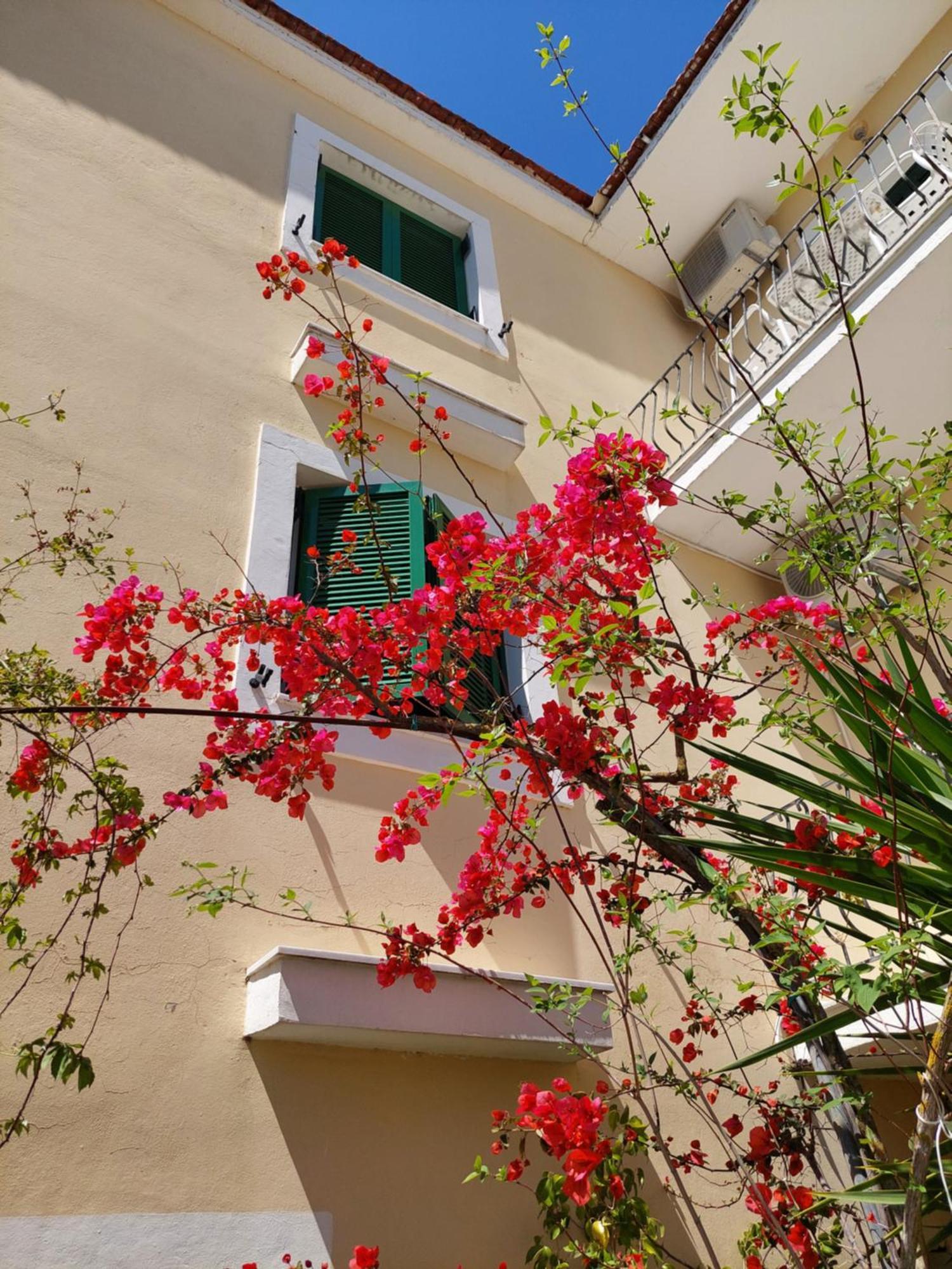 Ammousa Hotel Apartments Ликсури Екстериор снимка